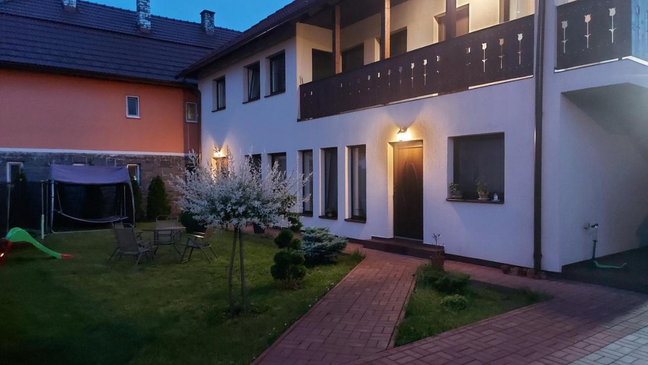 Salt Holiday Apartman Parajd Kültér fotó