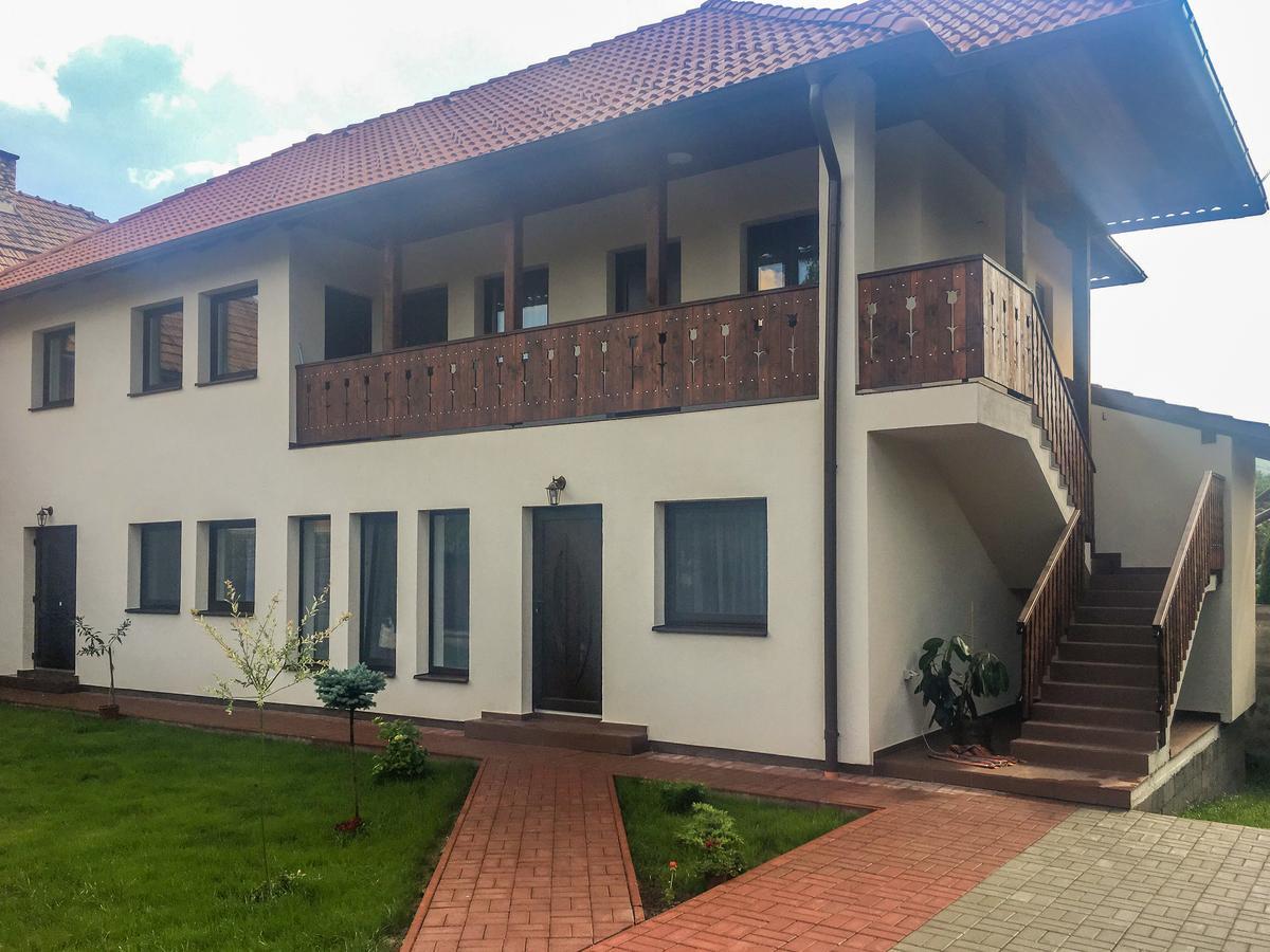 Salt Holiday Apartman Parajd Kültér fotó